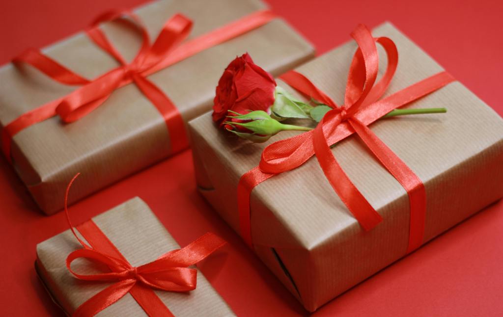Romance Novels as Christmas&nbsp;Gifts